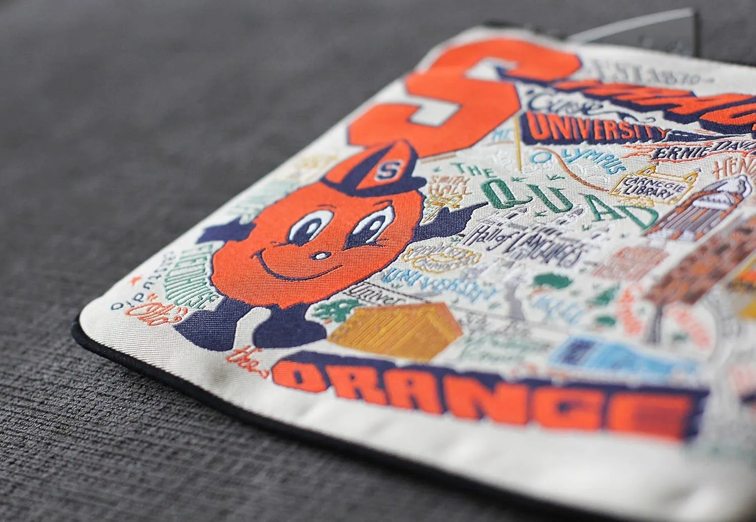 Catstudio Zipper Pouch, Syracuse University Travel Toiletry Bag, 5 x 7, Ideal Makeup Bag, Dog Treat Pouch, or Purse to Organize Supplies for Grads & Alumni