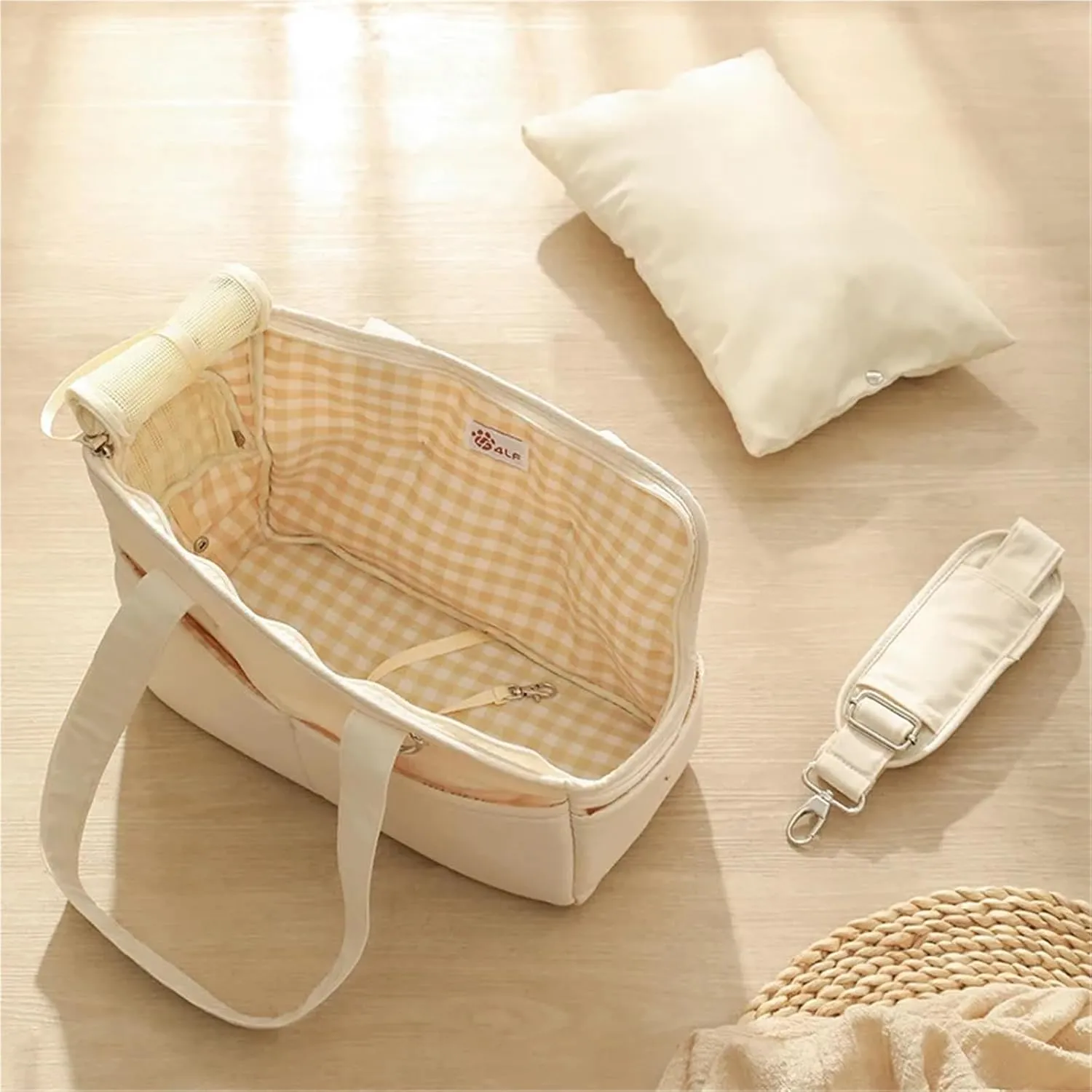 Korean Fashion Outdoor Portable Cat Bag Portable Dog Bag Crossbody Pet Single-Shoulder Bag Breathable Cat Nest(Large)