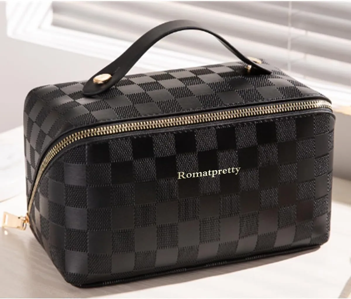 Makeup Bag, Portable Cosmetic Bag, Large Capacity Vanity Cases for Women,Waterproof Portable Pouch Open Flat Toiletry Bag Make up Organizer with Divider and Handle, Black