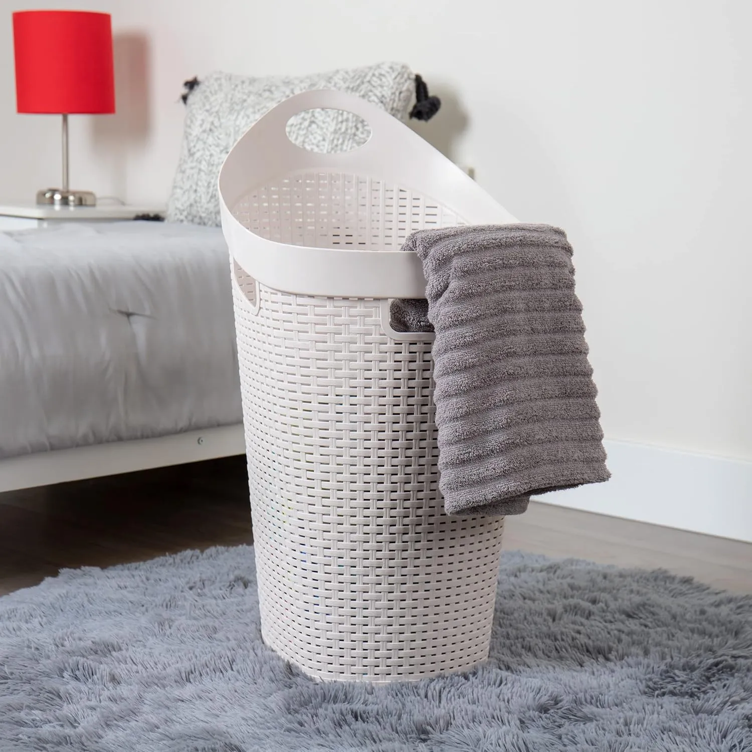 Mind Reader 60L Rolling Laundry Hamper, Clothes Basket, Wheels, Wicker Style, Plastic, 19.5"L x 14.75"W x 29.25"H, Ivory