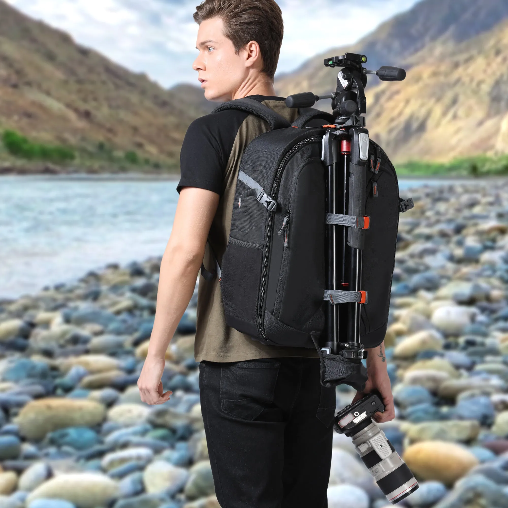 Mobius Trademark DSLR Backpack