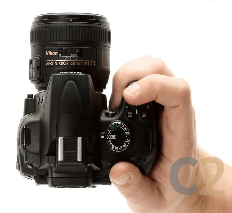 Nikon D5000 DSLR Camera Kit (18-55mm) - Beginner-Friendly, 95% Like New, Perfect for Home Use