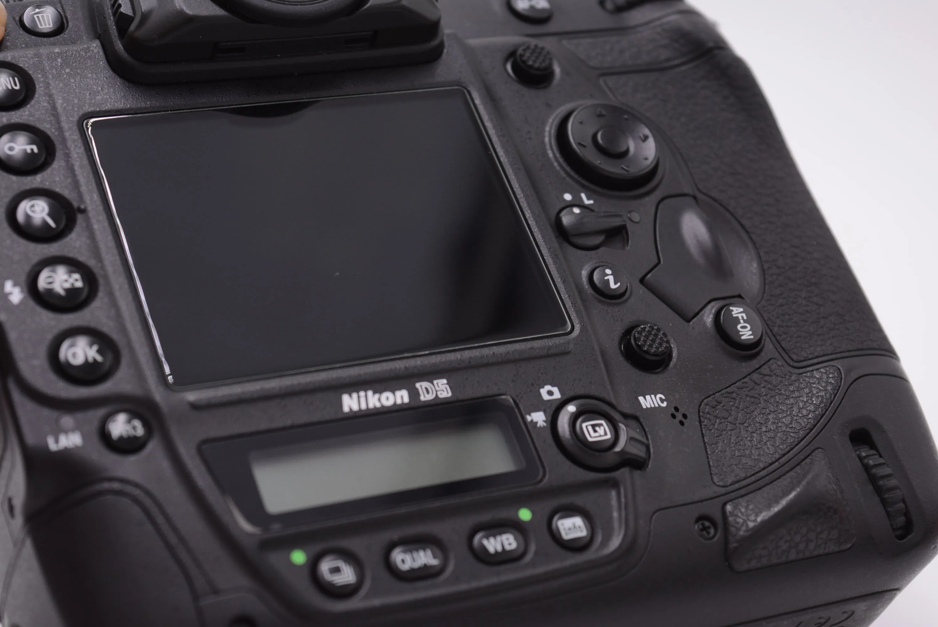 Nikon D5/05290 D5 DSLR Camera Body, Used