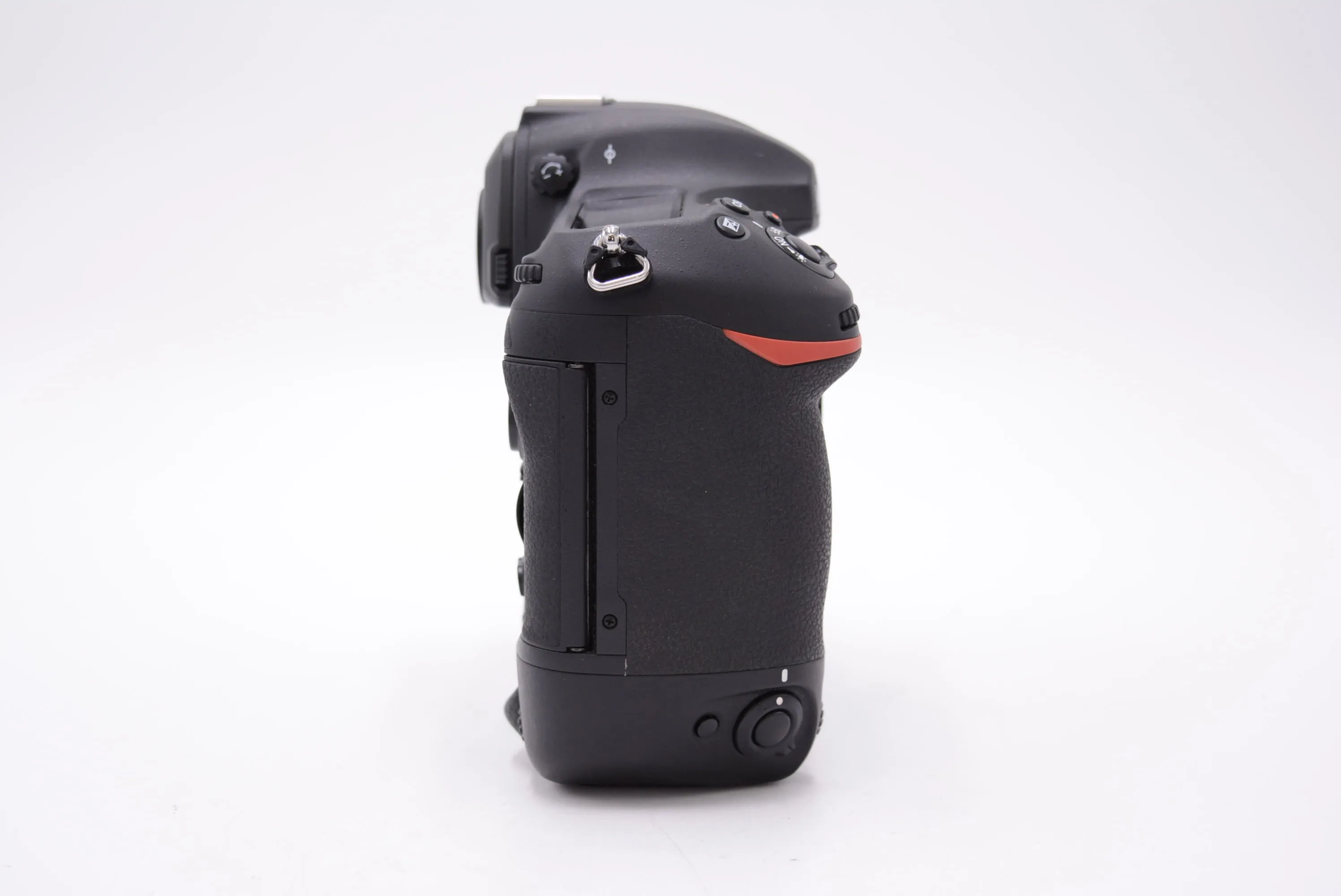 Nikon D5/05290 D5 DSLR Camera Body, Used