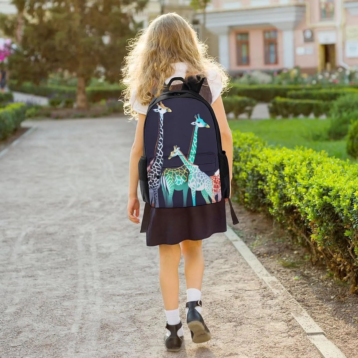 Polyester Daypack for Hiking Work Running - Big Capacity Anti-Theft Multipurpose Shoulder Bag, Colorful Giraffe Art Travel and Sport Backpack Rucksack