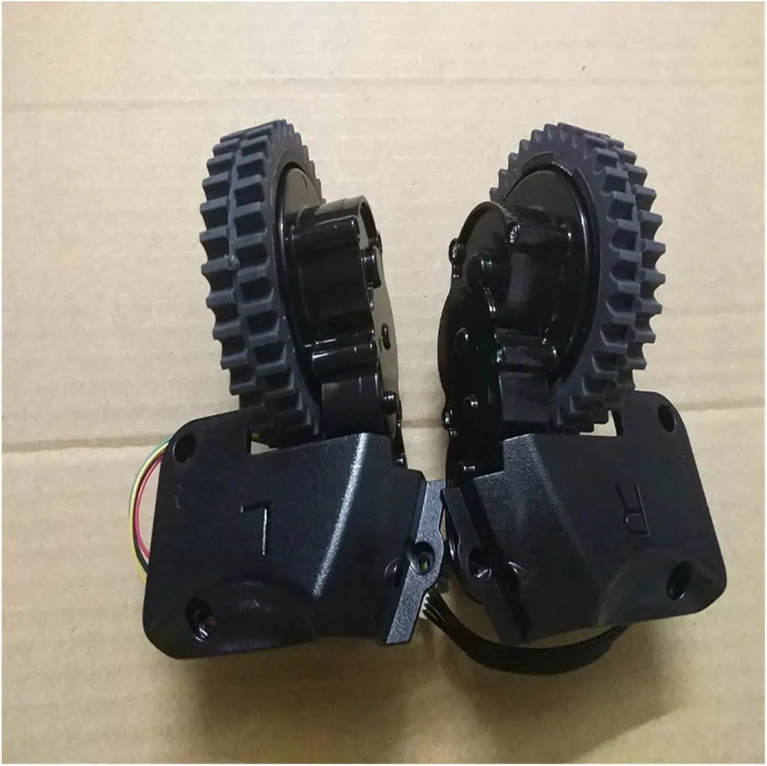 Robot Vacuum Cleaner Parts Wheeled Engine, Compatibie for AMIBOT Spirit X430, Wheeled Motor(L and R)