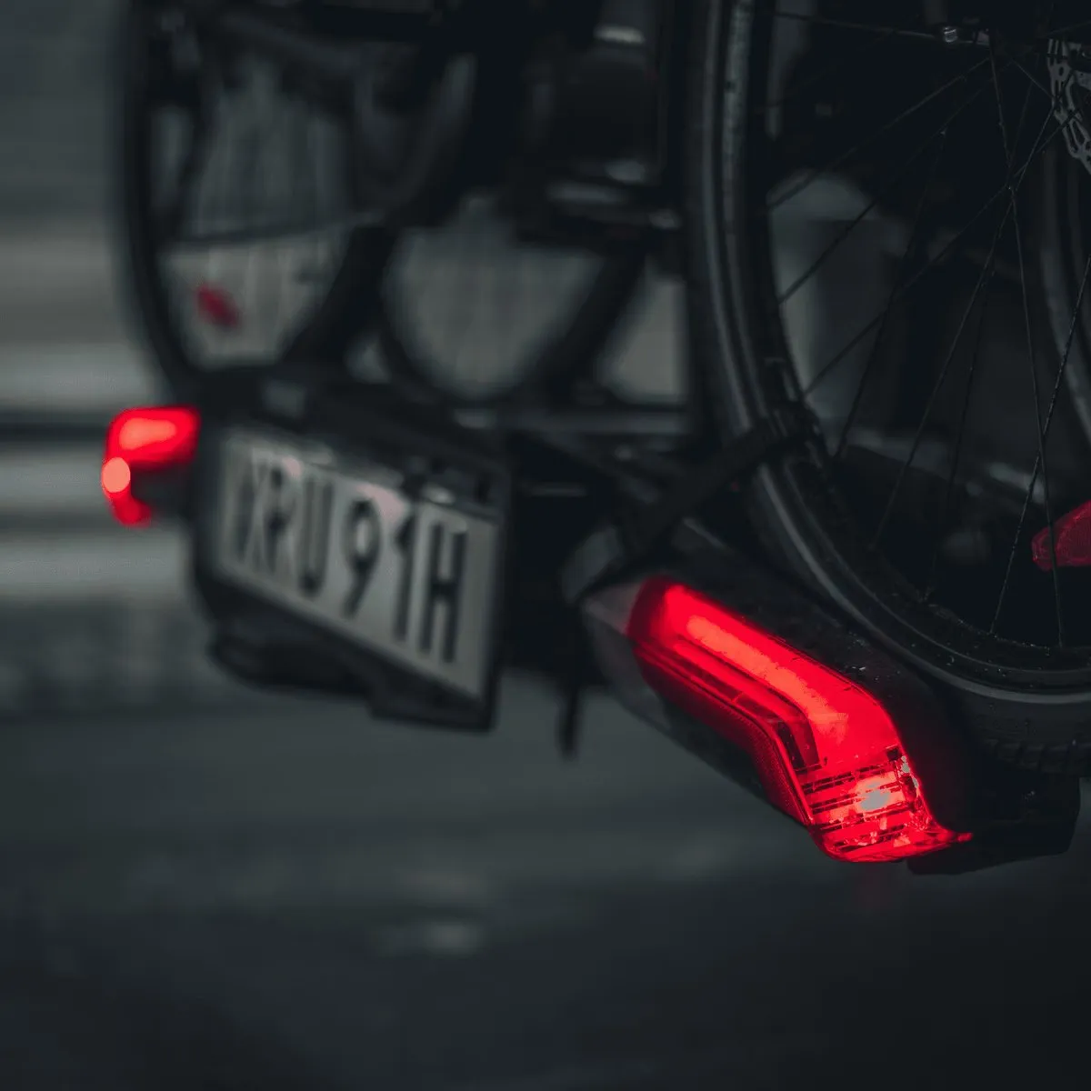 Thule Epos 2 with Lights