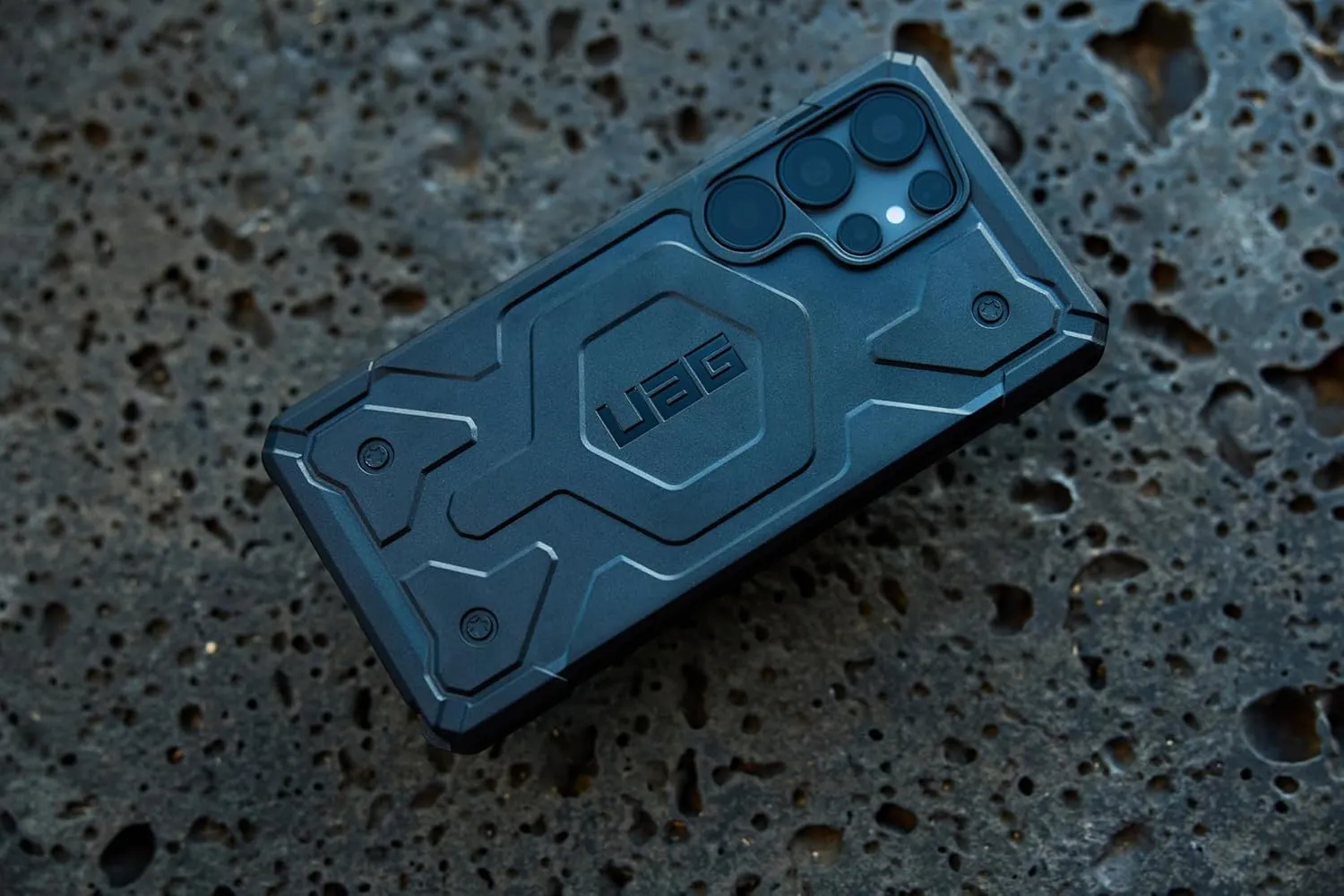 URBAN ARMOR GEAR UAG Designed for Samsung Galaxy S25 Ultra Case 6.8" Pathfinder - Compatible with Magnetic Charging Armor Shell Impact-Resistant Rugged Military Drop Tested Protective Cover, White