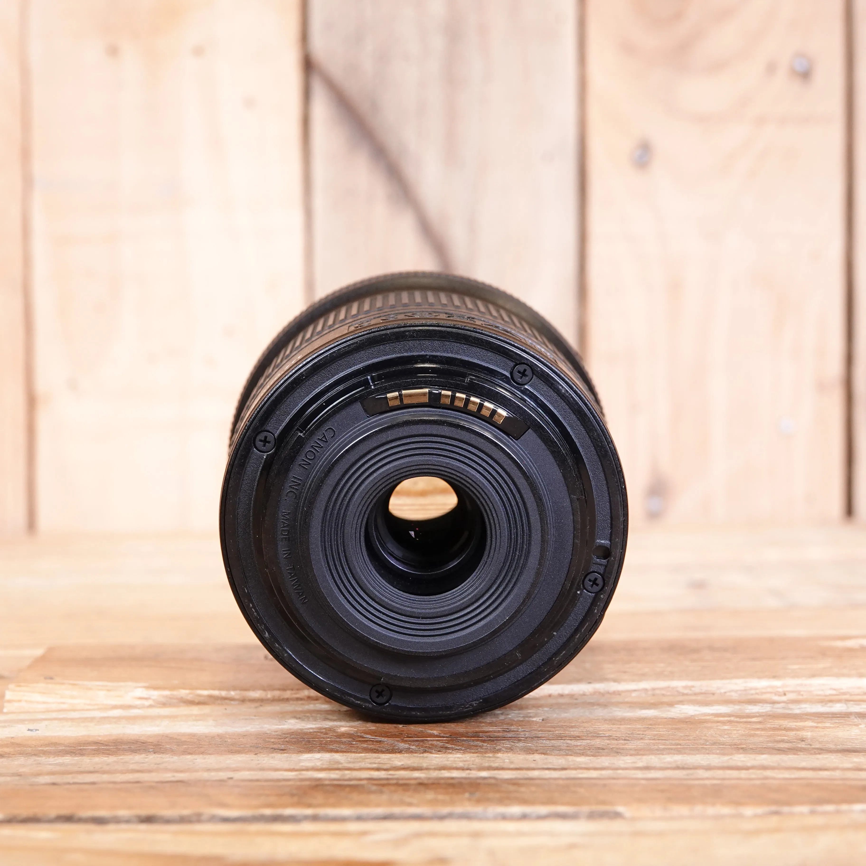 Used Canon EF-S 10-18mm F4.5-5.6 IS STM Lens