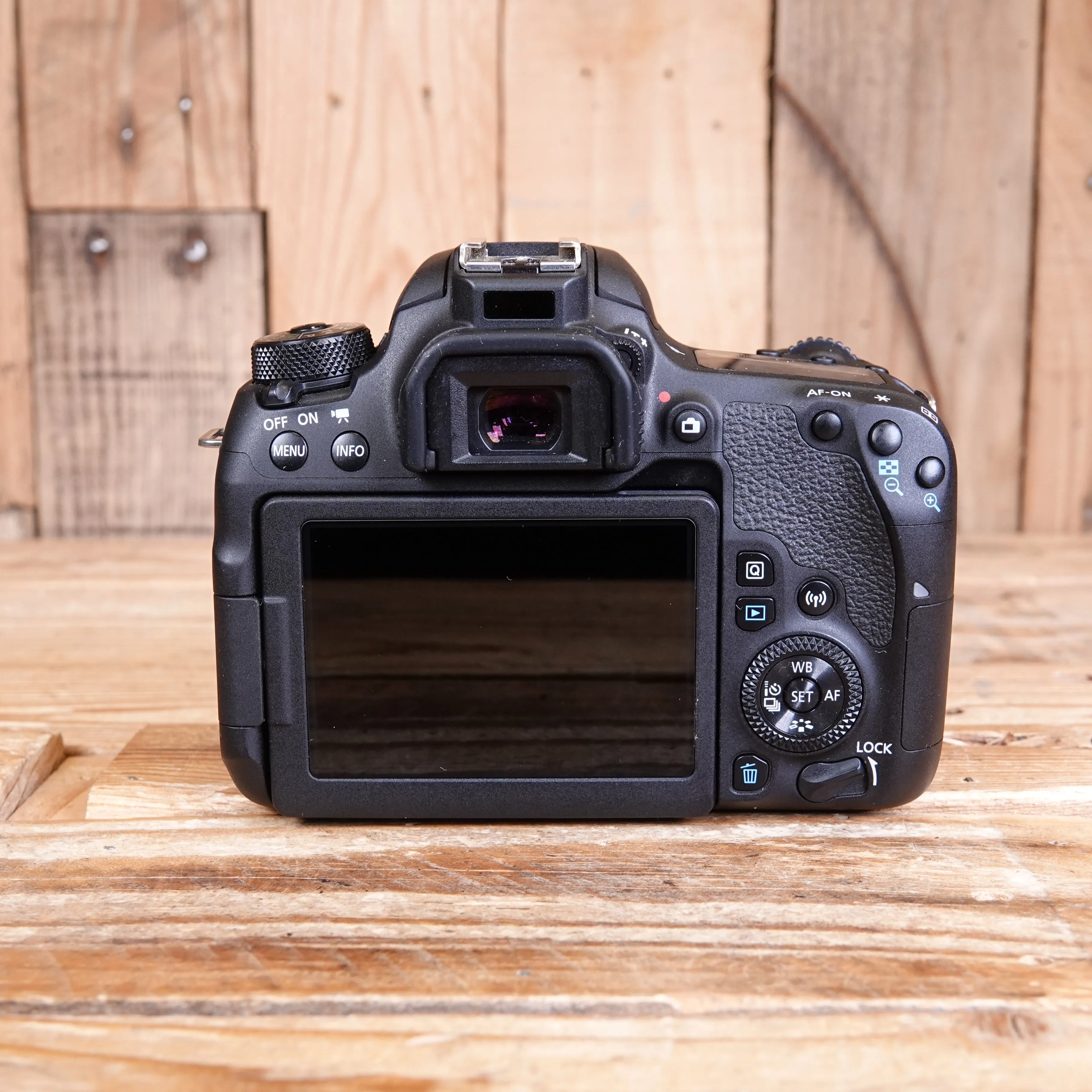 USED CANON EOS 77D CAMERA BODY
