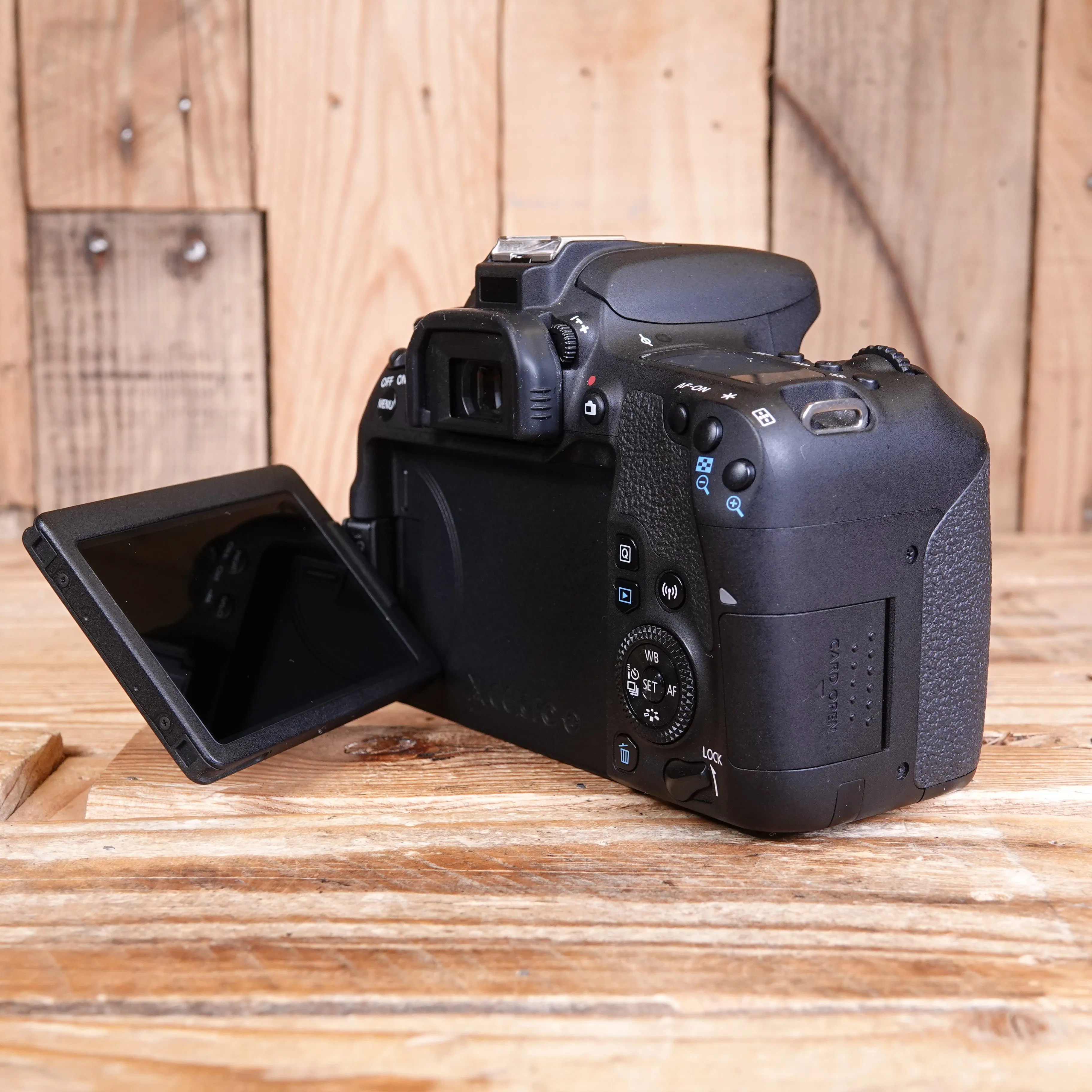 USED CANON EOS 77D CAMERA BODY