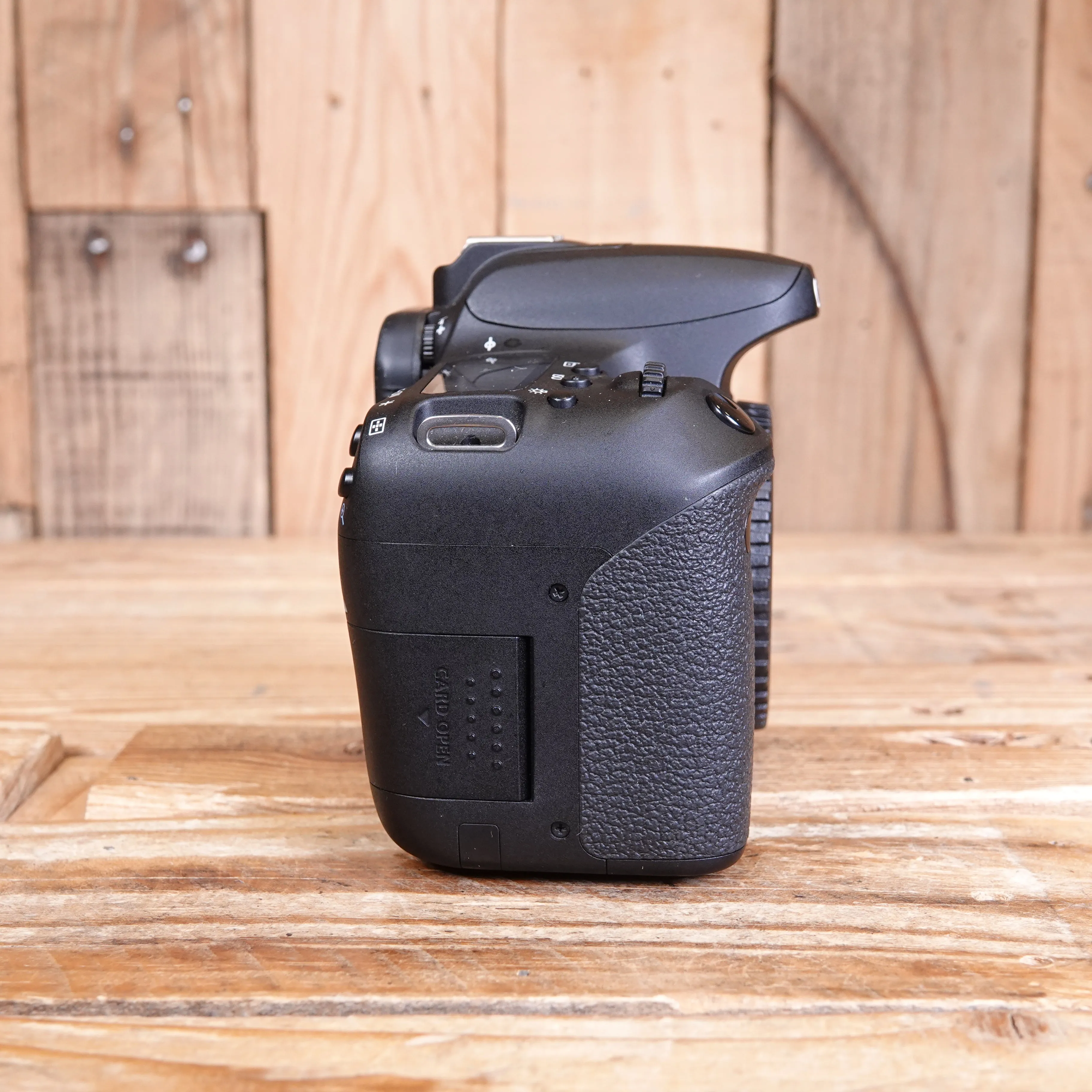 USED CANON EOS 77D CAMERA BODY
