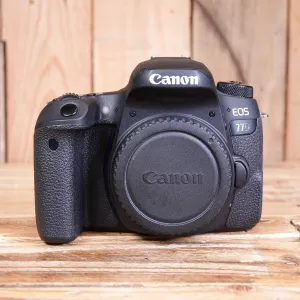 Used Canon EOS 77D Digital SLR Camera Body