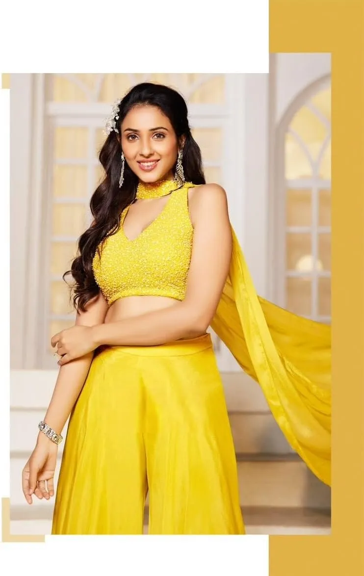 Women Silk Fabric Hand Work Sequence & Moti Work Partywear Suit 10973