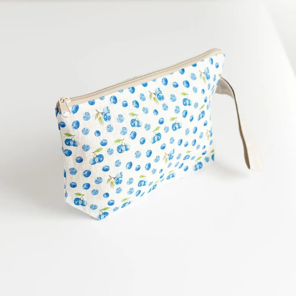 Wristlet pouch with blueberries print fabric Natural linen